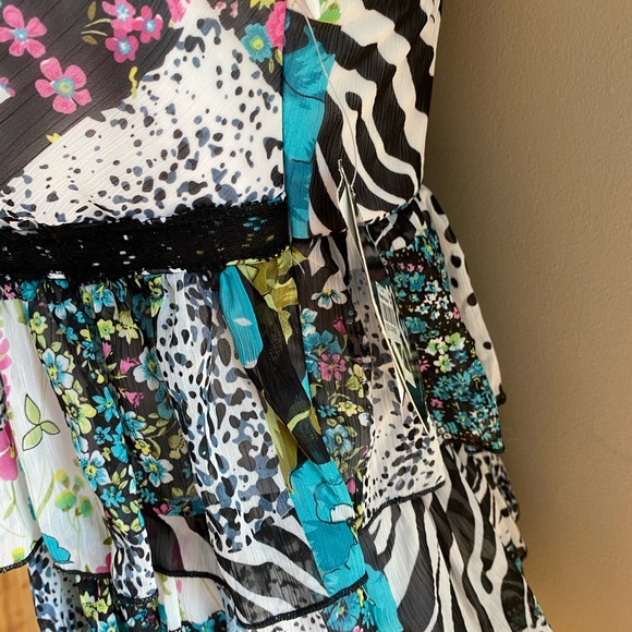 Love tease printed dress new with tags - Picture 12 of 12